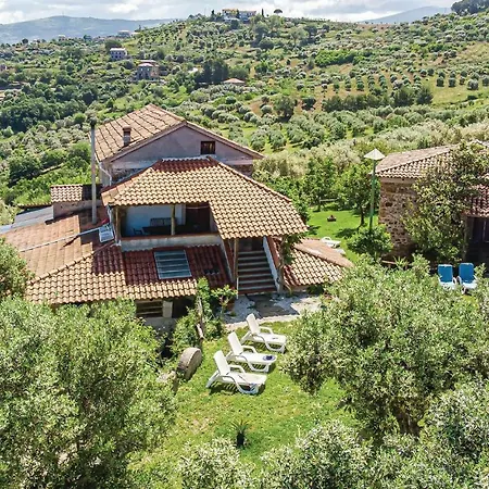 Contrada Valle Apartment